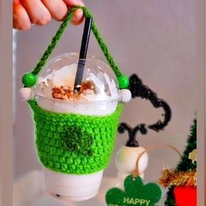 Crochet sleeve holder